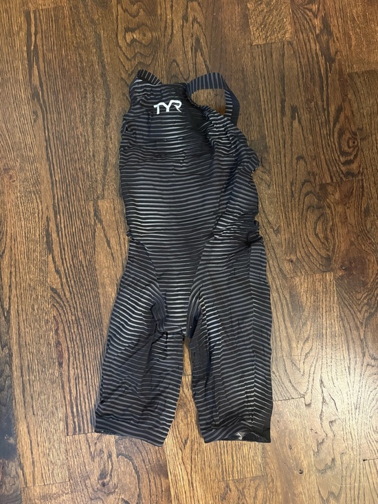 TYR Black and Gray Striped Women's One-Piece Kneesuit